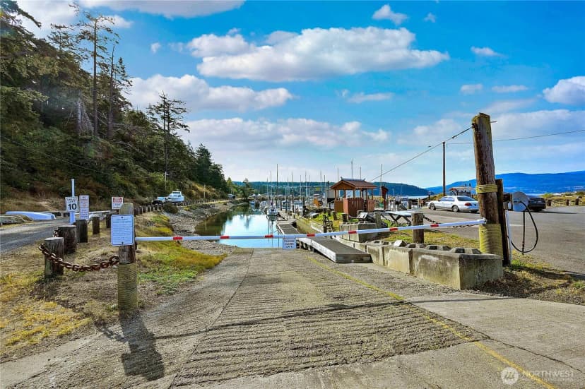 Property photo for 200 N Rhododendron Drive, Port Townsend photo 38