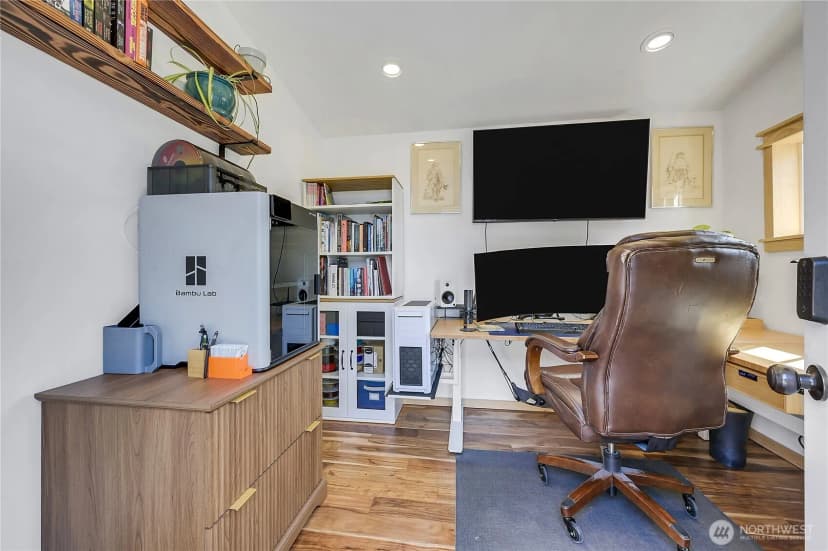 Property photo for 200 N Rhododendron Drive, Port Townsend photo 27