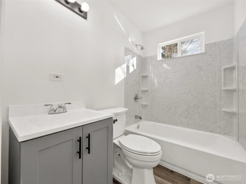 Property photo for 12535 Se Kent Kangley Road, Kent photo 9