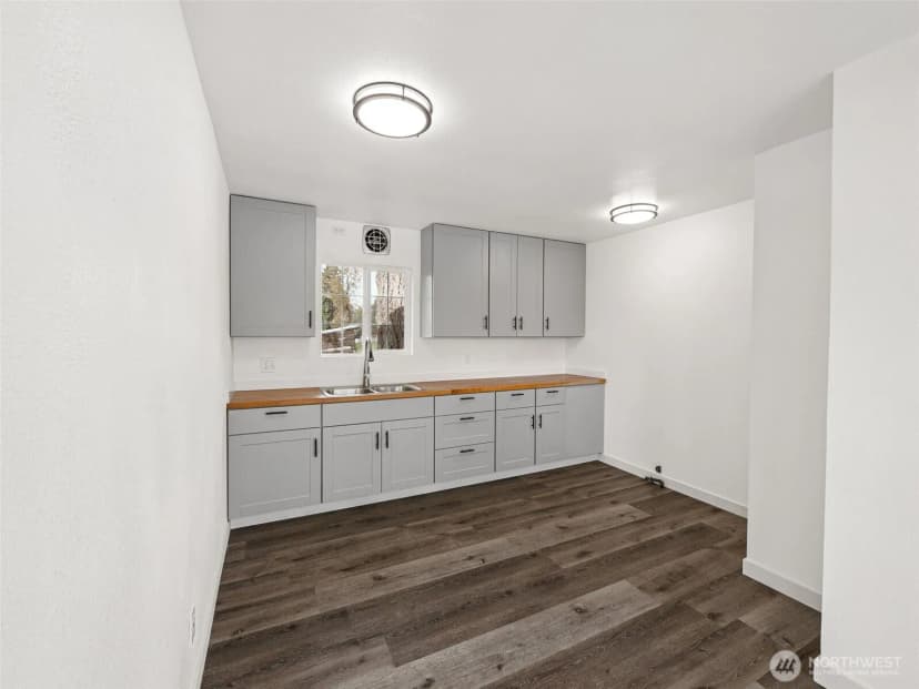 Property photo for 12535 Se Kent Kangley Road, Kent photo 6