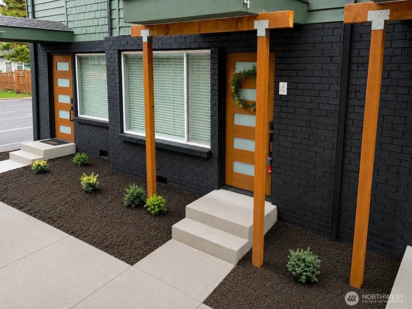 Property photo for 1220 N 137th Street #c, Seattle photo 2