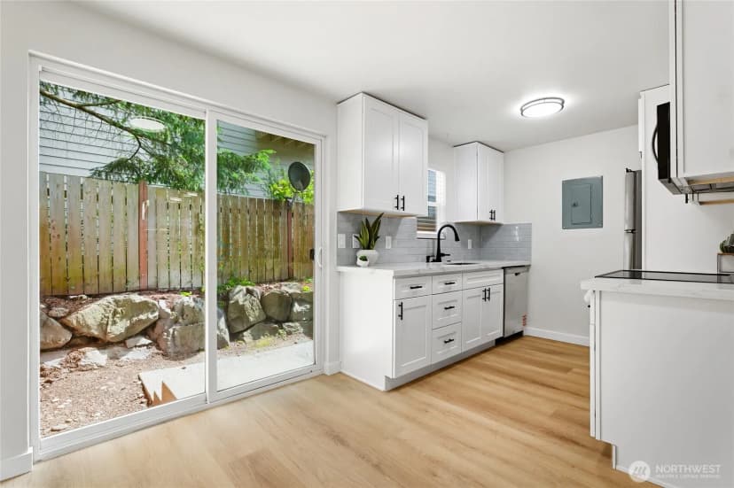 Property photo for 1220 N 137th Street #c, Seattle photo 11