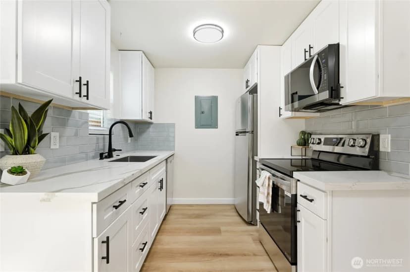 Property photo for 1220 N 137th Street #c, Seattle photo 12