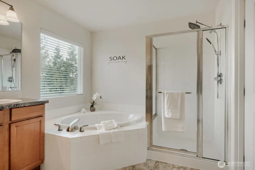 Property photo for 24231 Se 263rd Place, Maple Valley photo 19