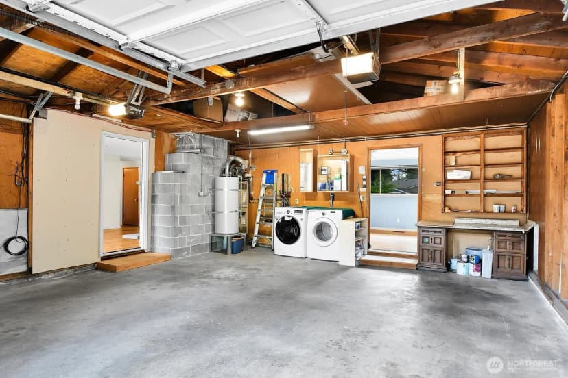 Property photo for 2528 166th Avenue Ne, Bellevue photo 17