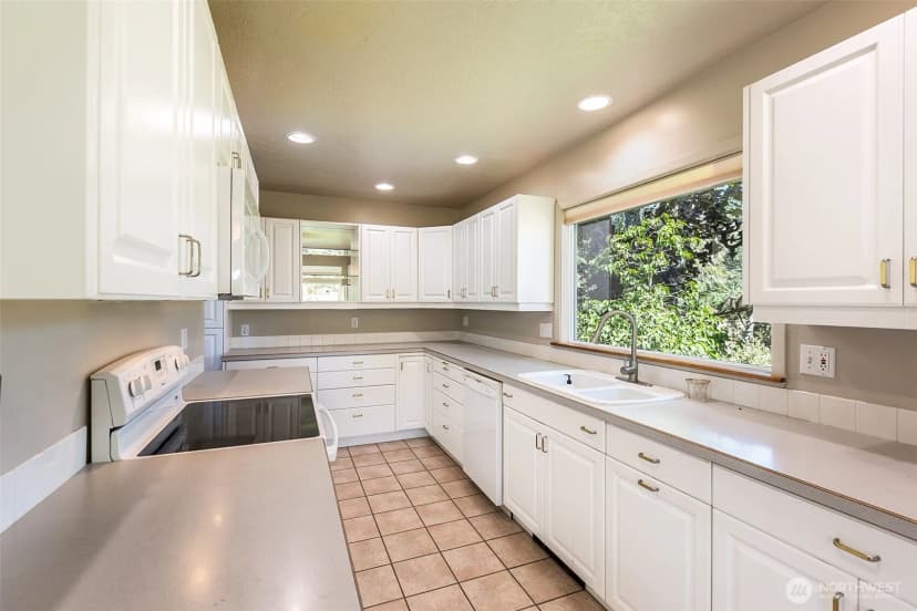 Property photo for 31 Mcfarland Drive, Sequim photo 15