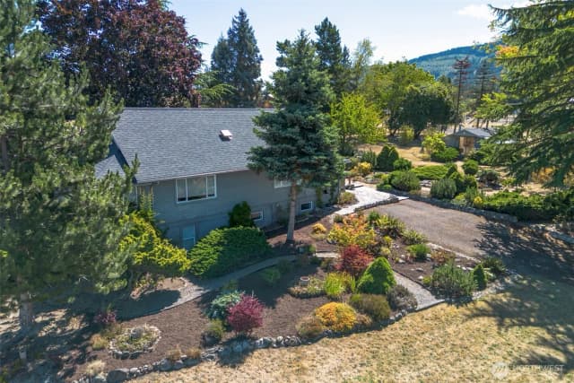 Property photo for 31 Mcfarland Drive, Sequim photo 5