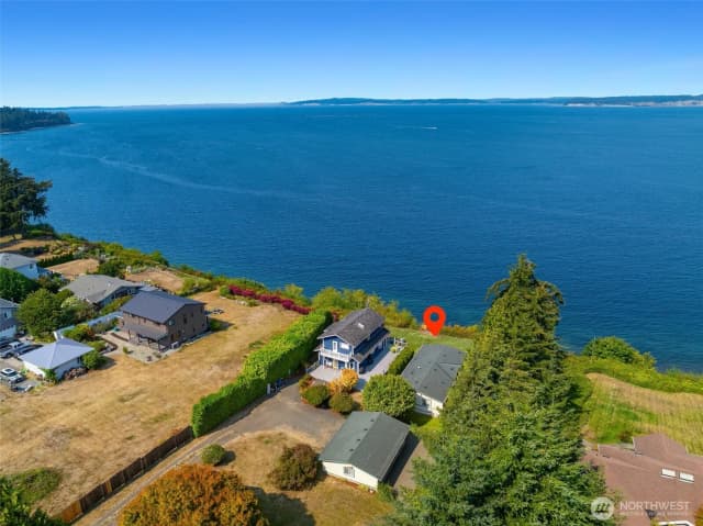 Property photo for 4304 Ne Twin Spits Road, Hansville