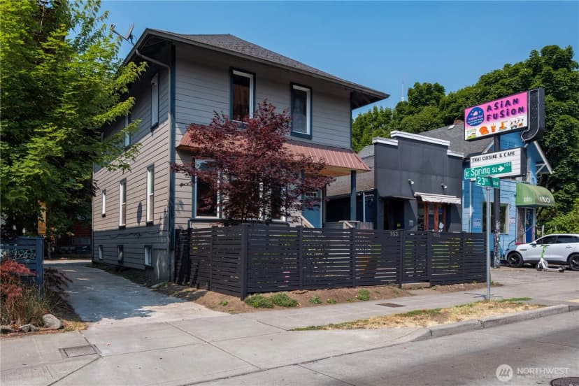 Property photo for 953 /955 23rd Avenue, Seattle photo 22
