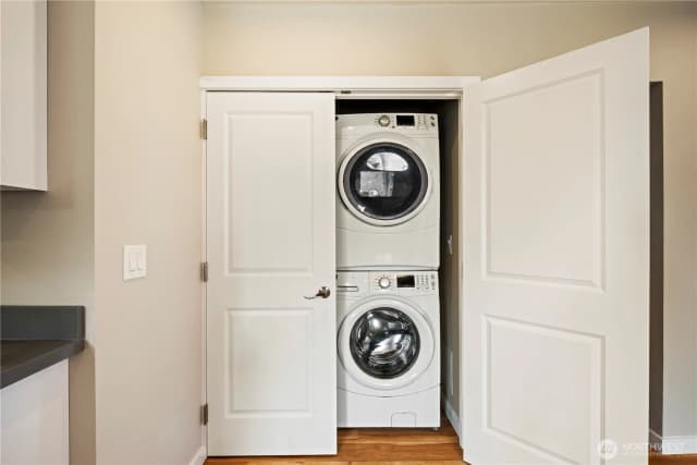 Property photo for 953 /955 23rd Avenue, Seattle photo 5