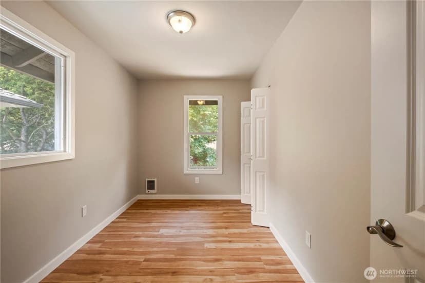 Property photo for 953 /955 23rd Avenue, Seattle photo 13