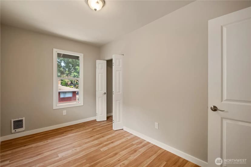 Property photo for 953 /955 23rd Avenue, Seattle photo 15