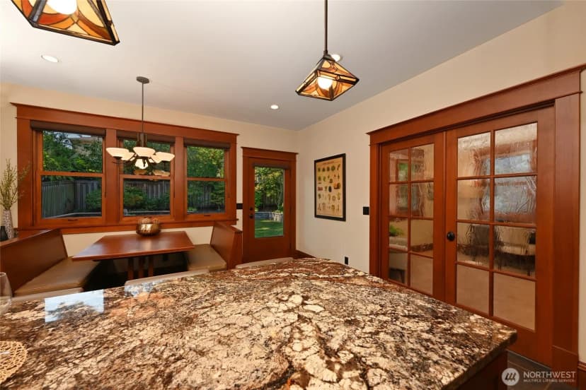 Property photo for 4227 Meridian Avenue N, Seattle photo 15