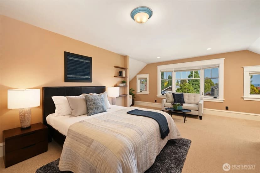 Property photo for 4227 Meridian Avenue N, Seattle photo 19