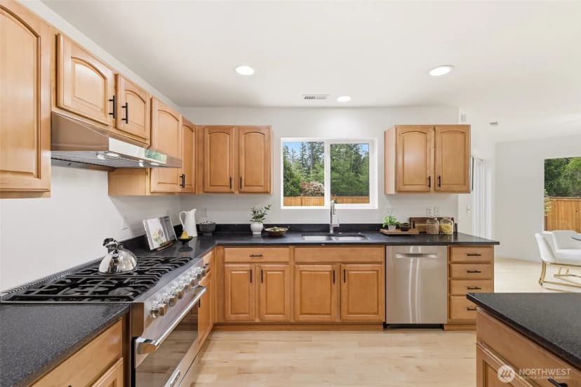 Property photo for 2108 250th Place Se, Sammamish photo 7
