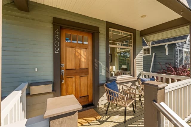 Property photo for 4502 Cascadia Avenue S, Seattle photo 2
