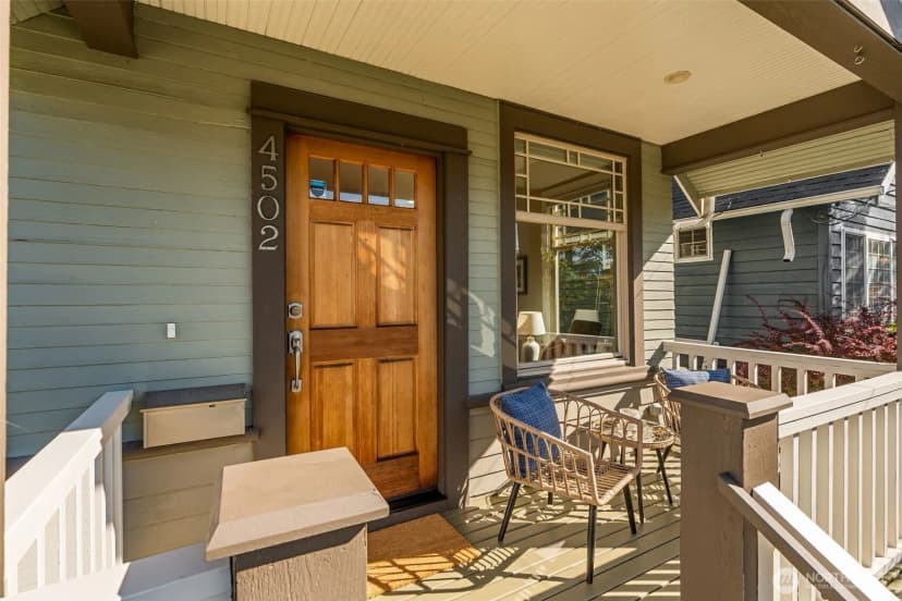 Property photo for 4502 Cascadia Avenue S, Seattle photo 2