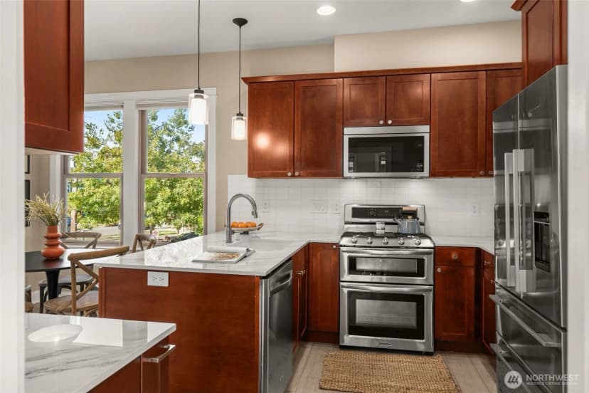 Property photo for 4502 Cascadia Avenue S, Seattle photo 9