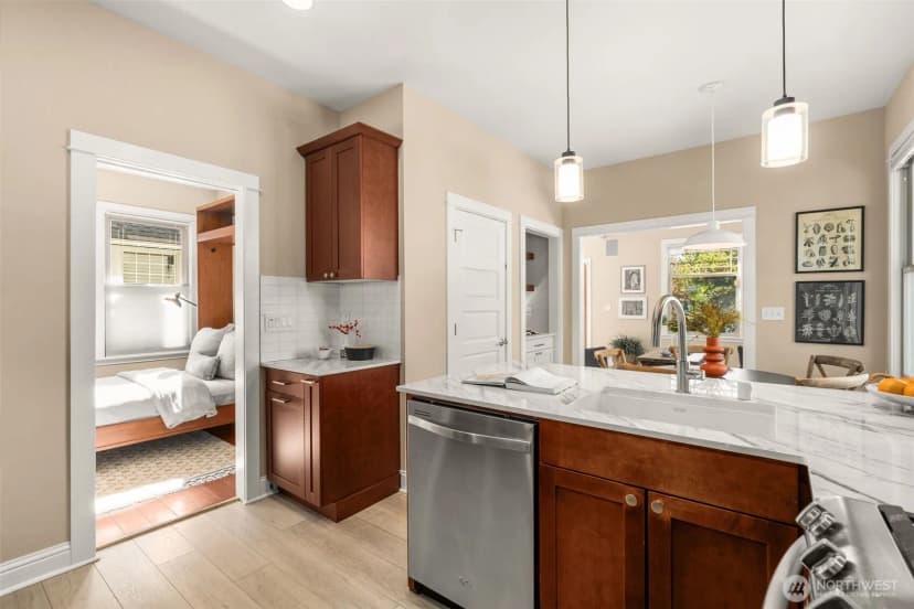 Property photo for 4502 Cascadia Avenue S, Seattle photo 11
