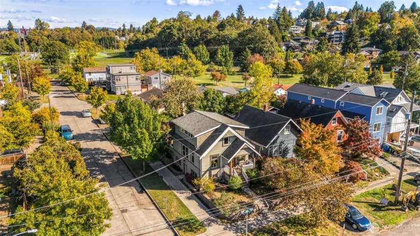 Property photo for 4502 Cascadia Avenue S, Seattle photo 31