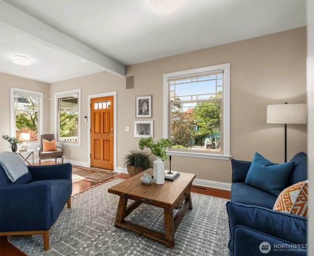 Property photo for 4502 Cascadia Avenue S, Seattle photo 5