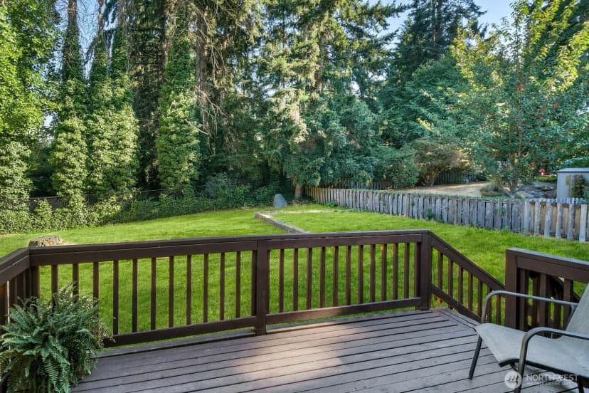 Property photo for 810 S 301st Place, Federal Way photo 18