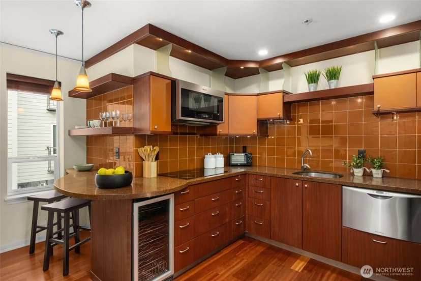Property photo for 3028 Western Avenue #501, Seattle photo 6