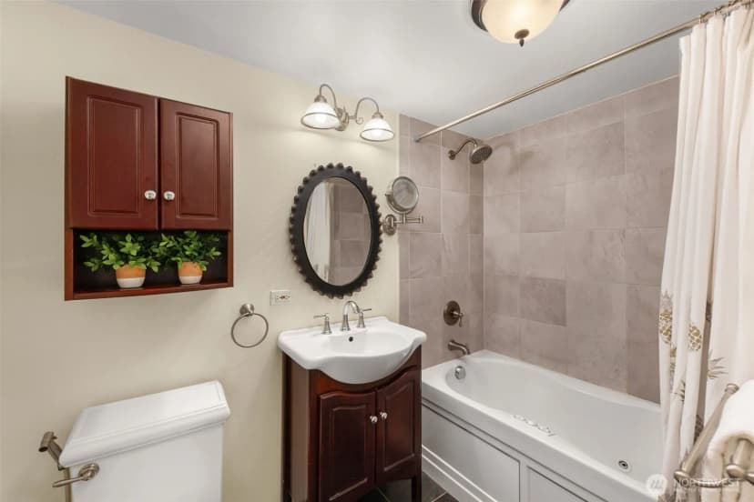 Property photo for 3028 Western Avenue #501, Seattle photo 9