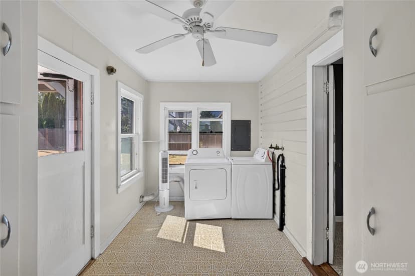 Property photo for 903 S Albert Street, Port Angeles photo 14