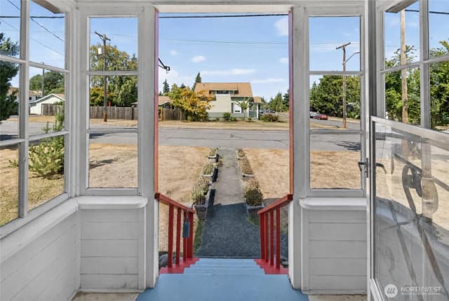 Property photo for 903 S Albert Street, Port Angeles photo 5