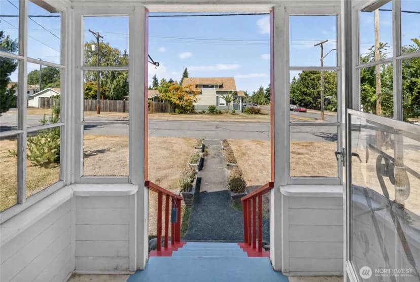 Property photo for 903 S Albert Street, Port Angeles photo 5