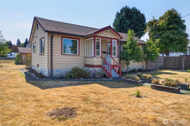 Property photo for 903 S Albert Street, Port Angeles photo 3
