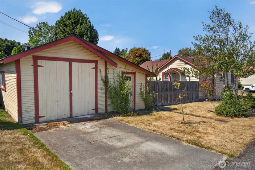 Property photo for 903 S Albert Street, Port Angeles photo 25