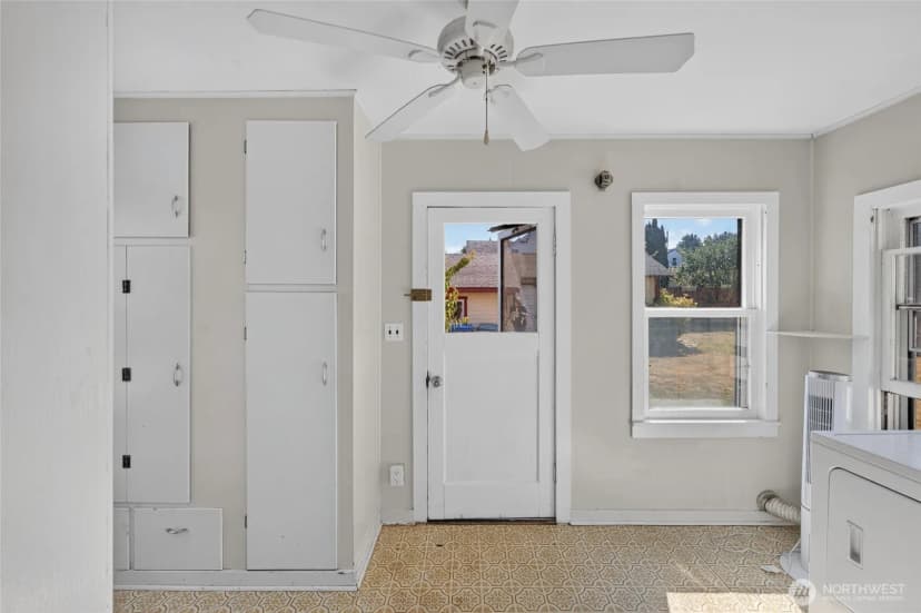 Property photo for 903 S Albert Street, Port Angeles photo 15