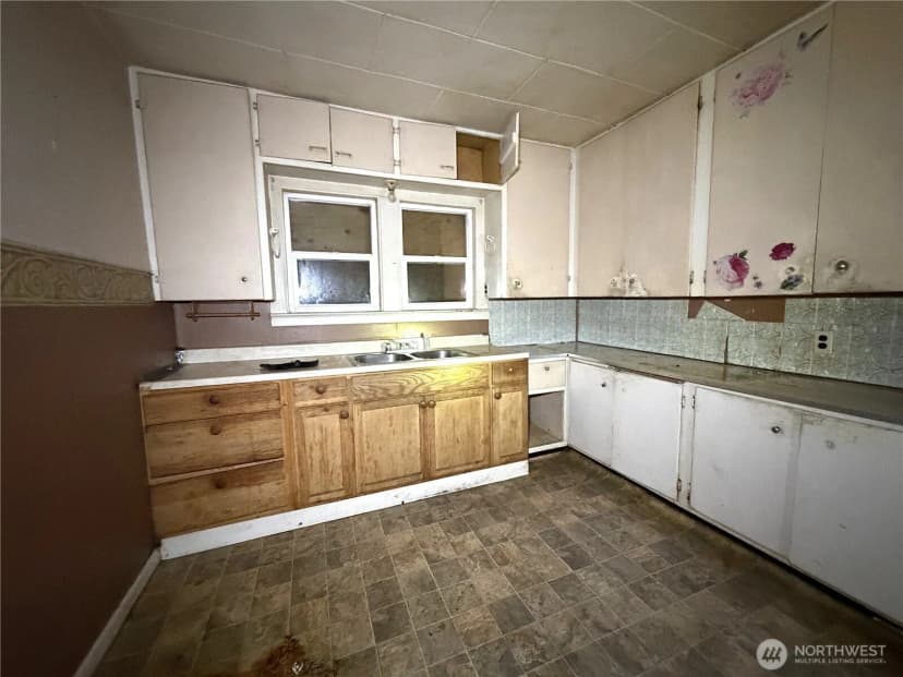 Property photo for 20 N Elm Street, Omak photo 12