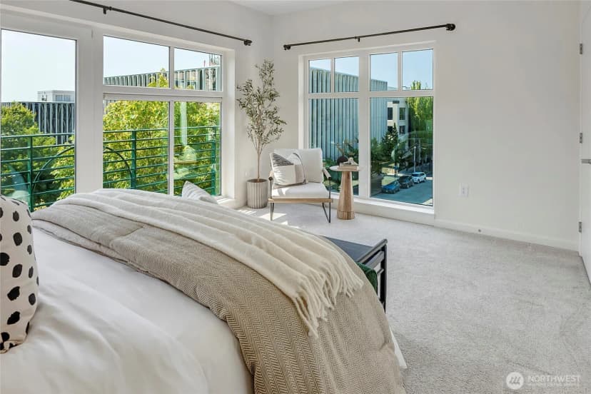 Property photo for 17 W Mercer Street #th7, Seattle photo 17