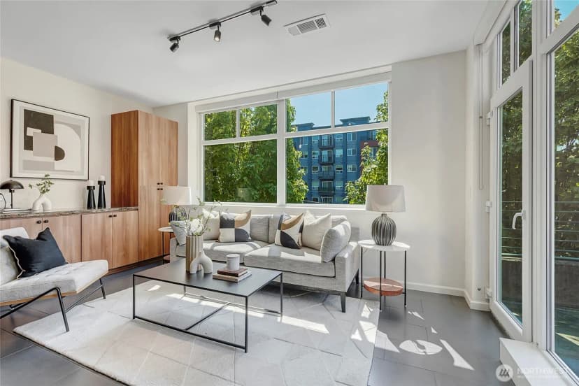 Property photo for 17 W Mercer Street #th7, Seattle photo 13