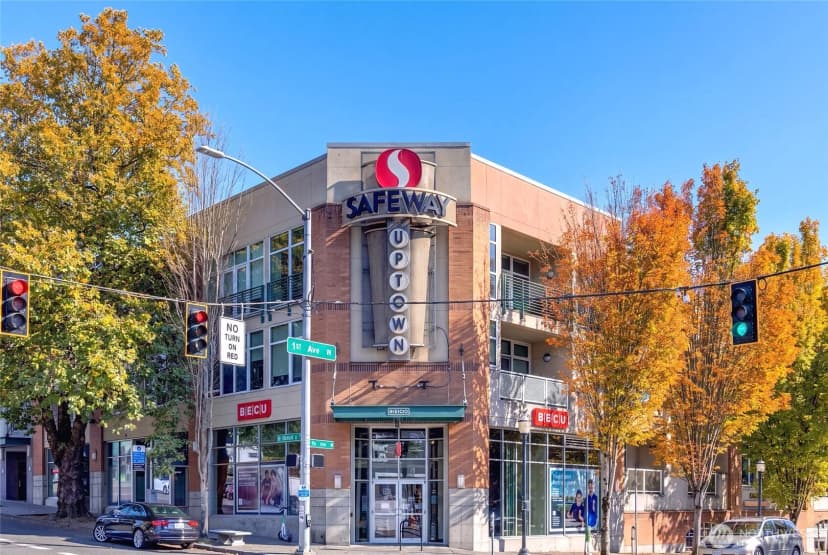 Property photo for 17 W Mercer Street #th7, Seattle photo 33