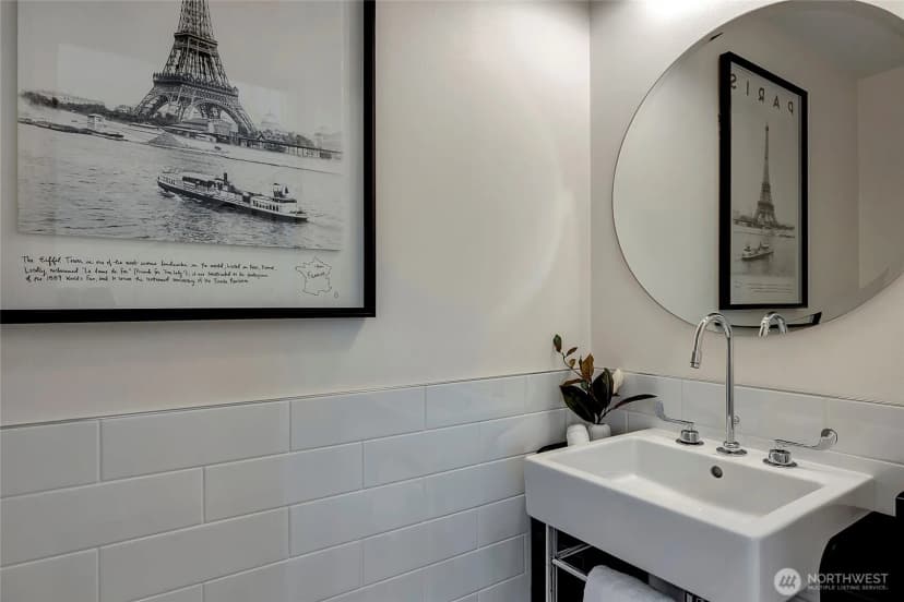 Property photo for 17 W Mercer Street #th7, Seattle photo 15