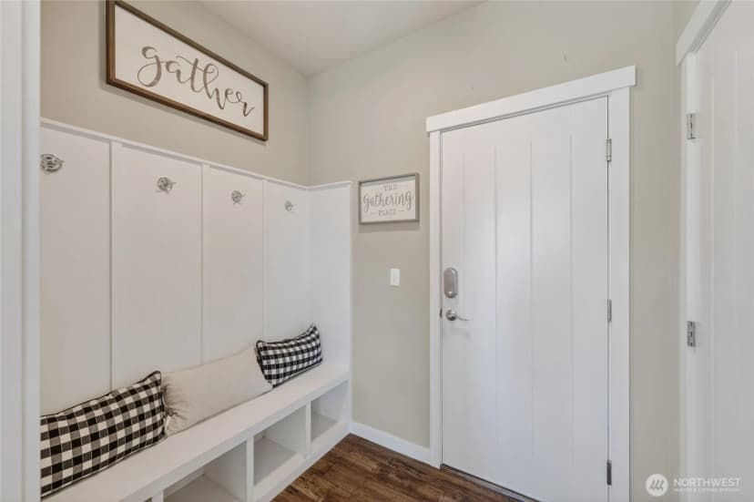 Property photo for 843 Katelyn Court, Burlington photo 18