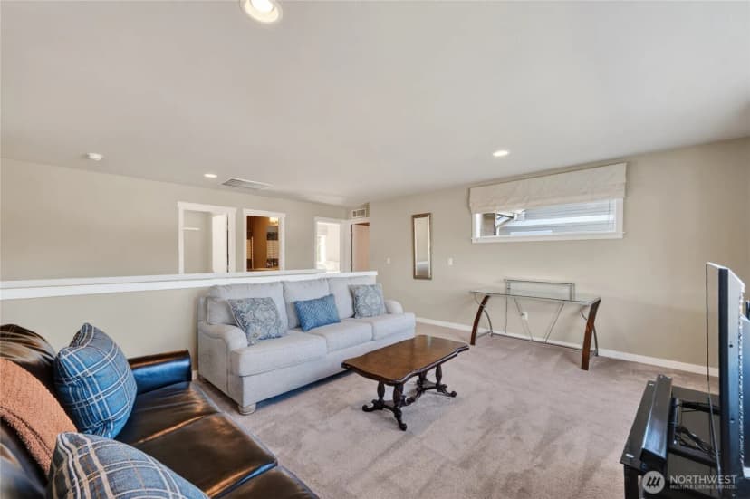 Property photo for 843 Katelyn Court, Burlington photo 20