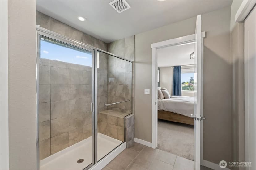 Property photo for 843 Katelyn Court, Burlington photo 34