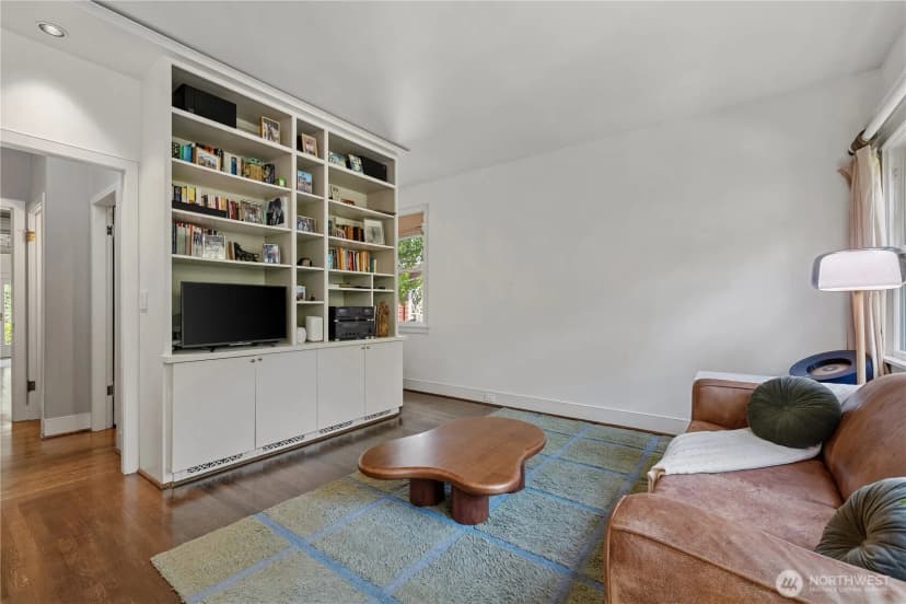 Property photo for 1108 Harvard Avenue E, Seattle photo 20