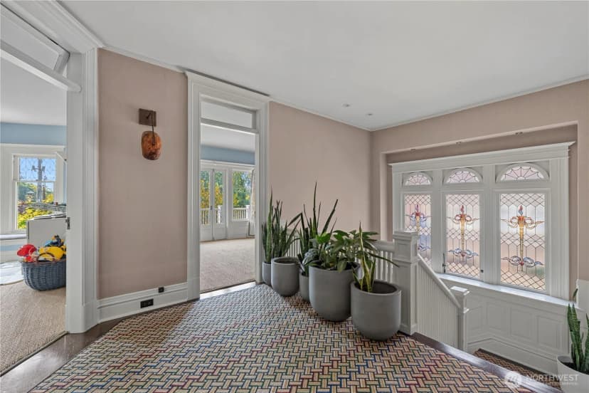 Property photo for 1108 Harvard Avenue E, Seattle photo 22