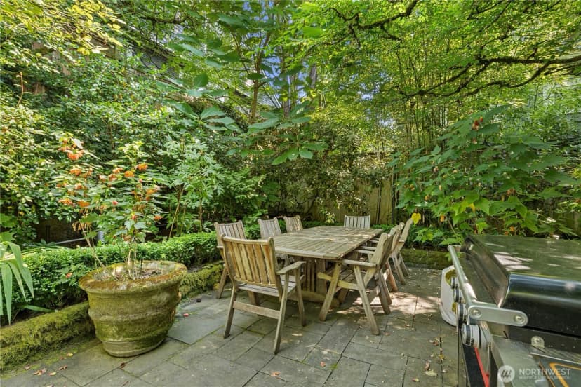 Property photo for 1108 Harvard Avenue E, Seattle photo 36