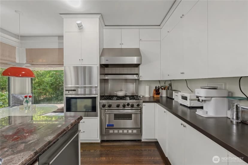 Property photo for 1108 Harvard Avenue E, Seattle photo 16