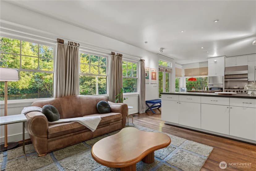Property photo for 1108 Harvard Avenue E, Seattle photo 19