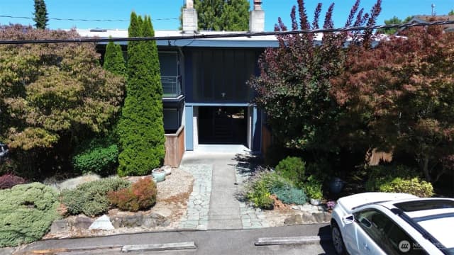 Property photo for 324 6th Avenue S, Kirkland photo 5
