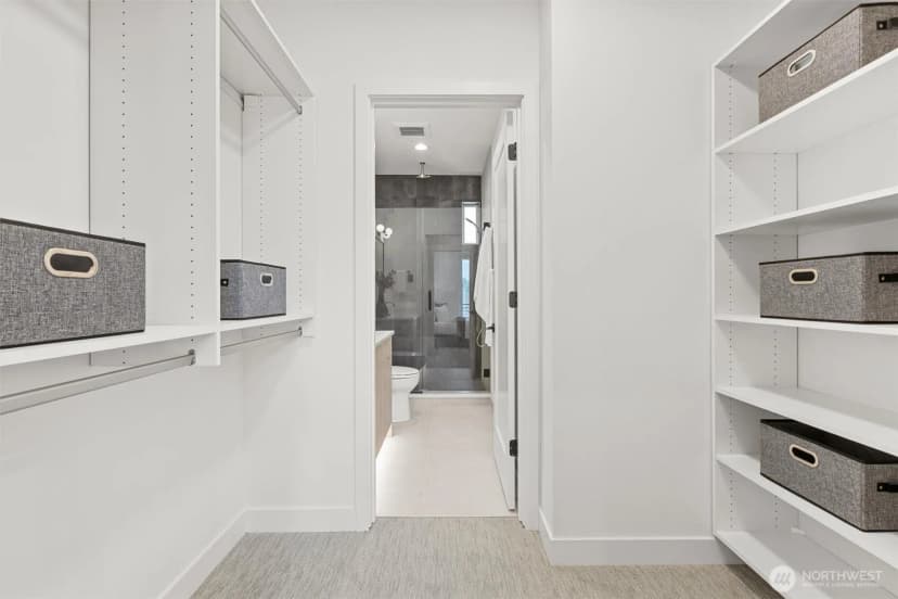 Property photo for 222 10th Avenue E #d, Seattle photo 18