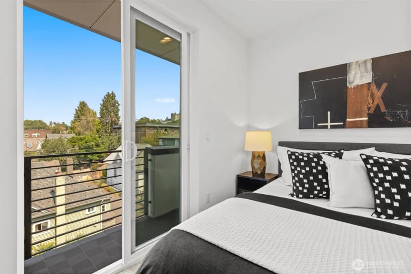 Property photo for 222 10th Avenue E #d, Seattle photo 17